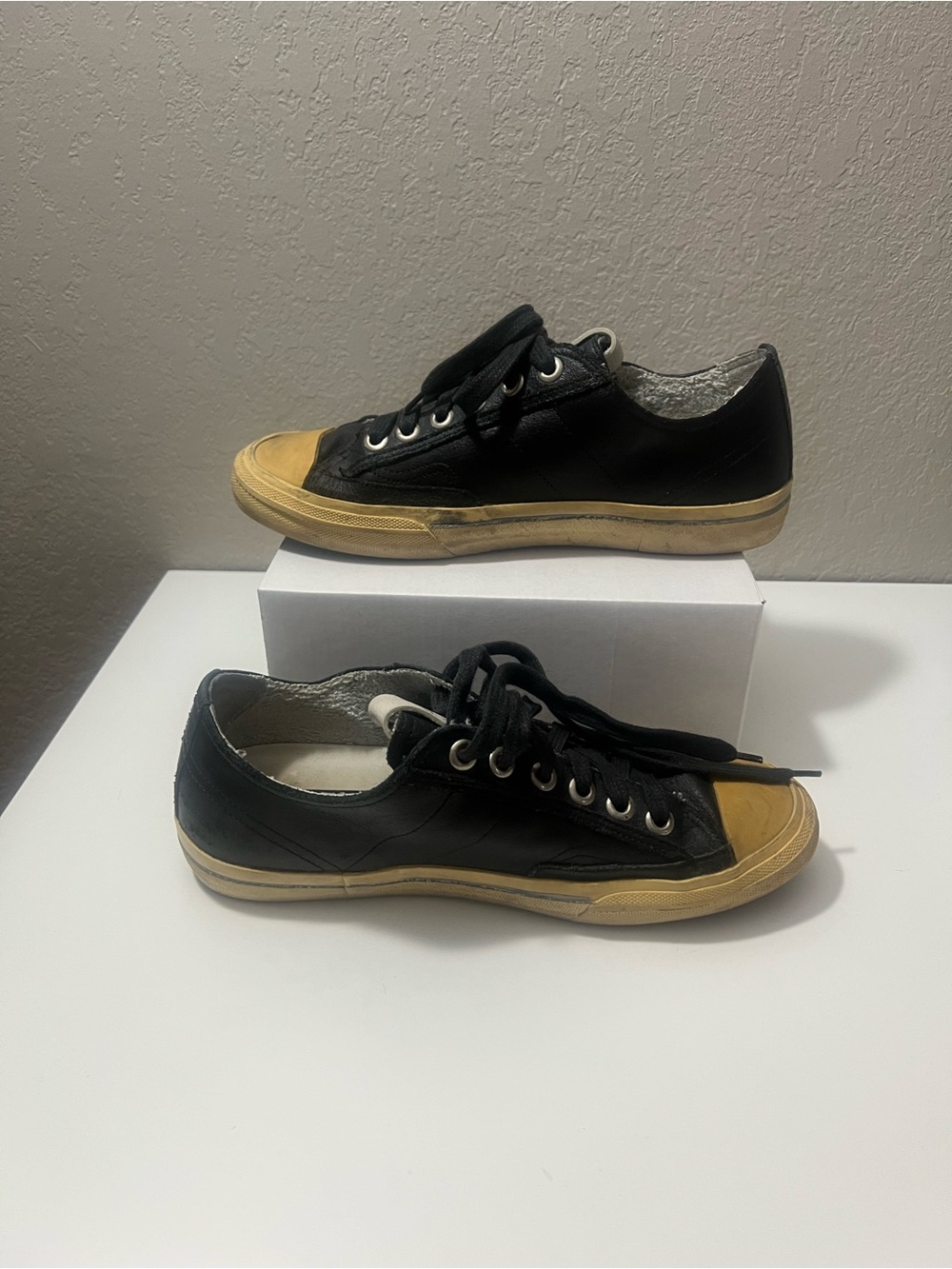 Golden Goose Vstar 2 Black Leather Sneakers with Yellowed Rubber Sole and Toe - Picture 2 of 16